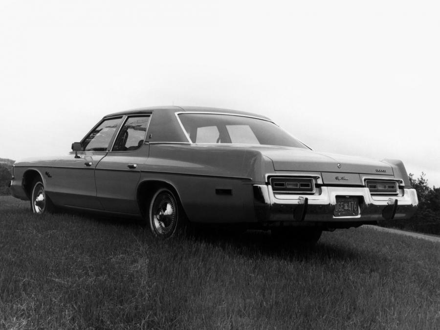  Dodge Royal Monaco Brougham Sedan 1976 года  (фото 3 из 3)